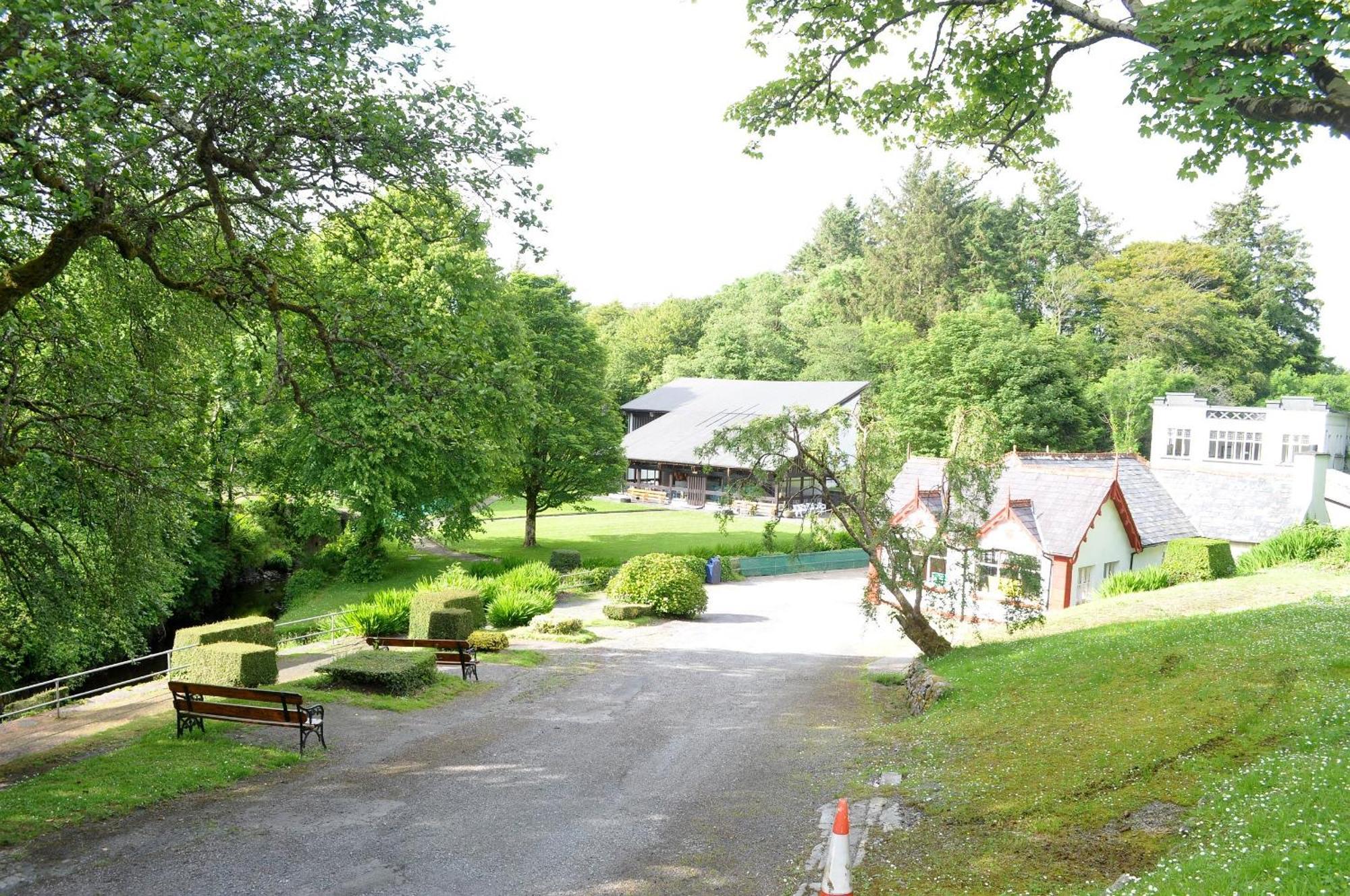 Ravine Hotel 리스둔바르나 외부 사진